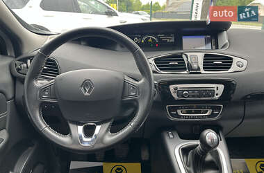Минивэн Renault Scenic 2013 в 