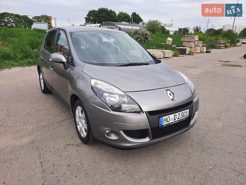 Renault Scenic 2011