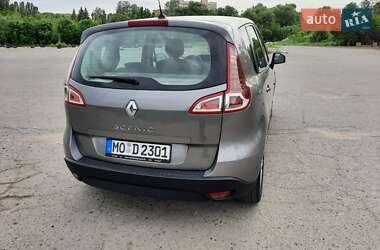 Мінівен Renault Scenic 2011 в 