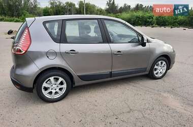 Мінівен Renault Scenic 2011 в 