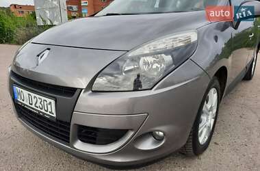 Мінівен Renault Scenic 2011 в 