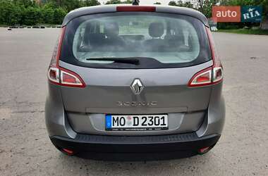 Мінівен Renault Scenic 2011 в 