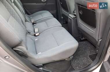 Мінівен Renault Scenic 2011 в 