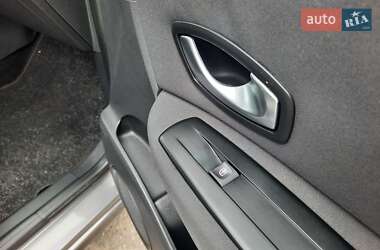 Мінівен Renault Scenic 2011 в 