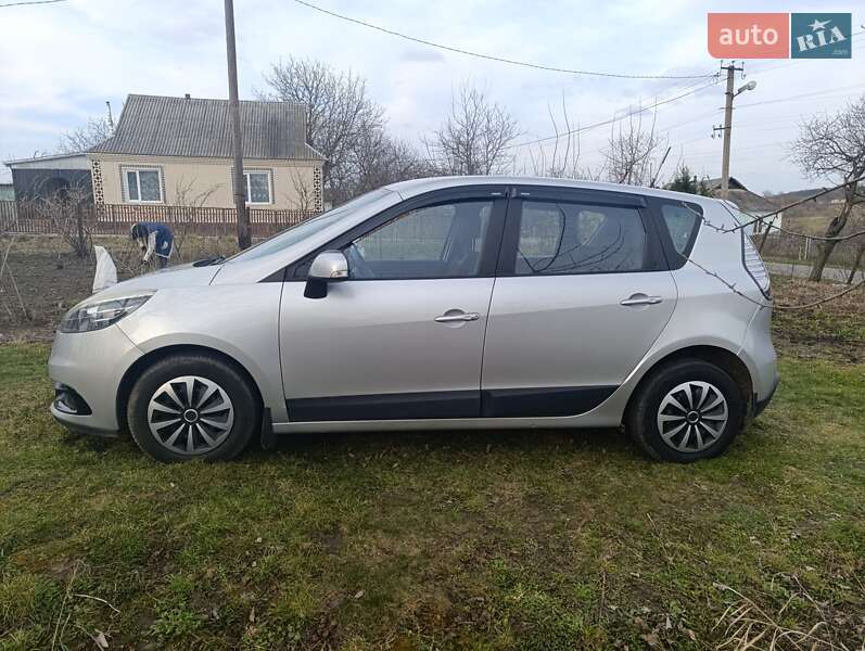 Минивэн Renault Scenic 2012 в Староконстантинове