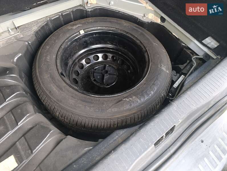 Минивэн Renault Scenic 2012 в Староконстантинове