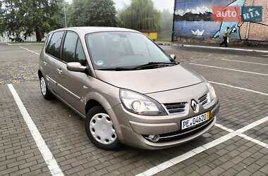Минивэн Renault Scenic 2009 в 