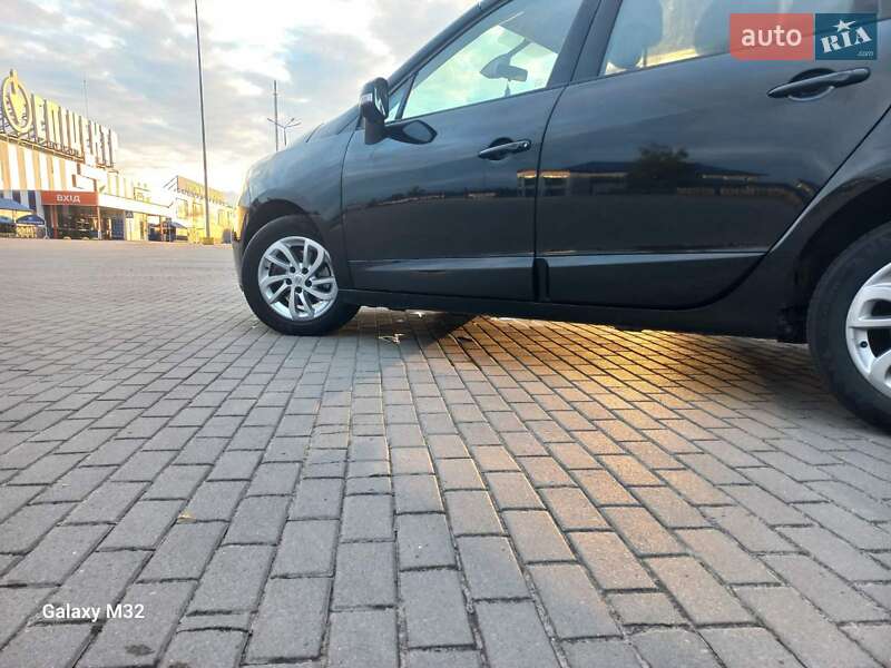 Мінівен Renault Scenic 2012 в Ковелі