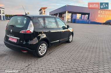 Минивэн Renault Scenic 2012 в 