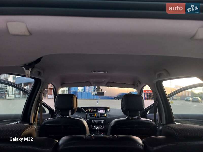 Мінівен Renault Scenic 2012 в Ковелі