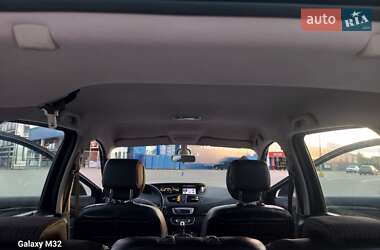 Минивэн Renault Scenic 2012 в 