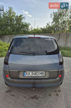 Минивэн Renault Scenic 2004 в 