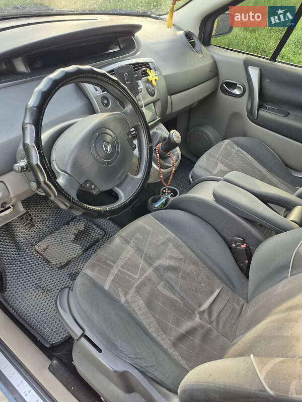 Мінівен Renault Scenic 2004 в Харкові