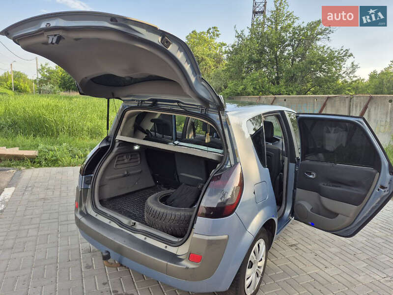 Мінівен Renault Scenic 2004 в Харкові