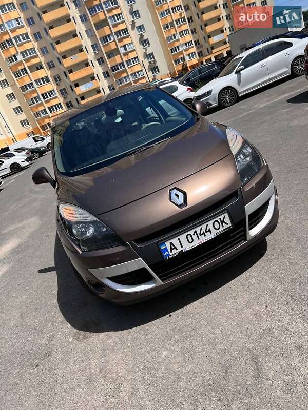 Минивэн Renault Scenic 2009 в Броварах