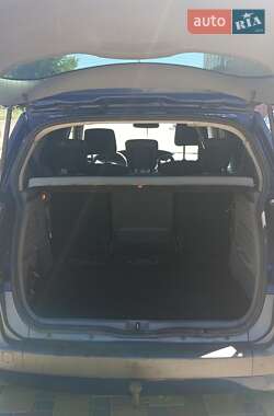 Минивэн Renault Scenic 2003 в 