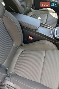 Минивэн Renault Scenic 2019 в 