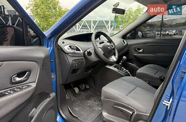 Минивэн Renault Scenic 2010 в 