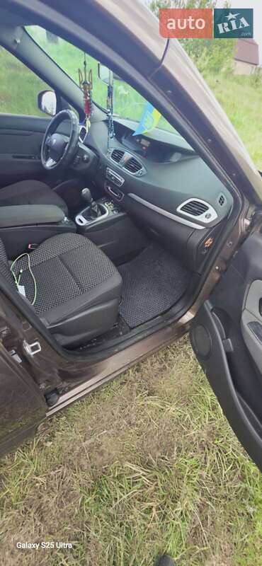 Минивэн Renault Scenic 2011 в Шепетовке фото 10 Минивэн Renault Scenic 2011 в Шепетовке