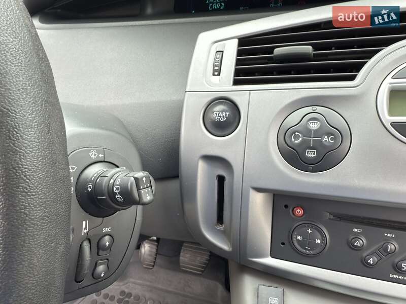 Мінівен Renault Scenic 2008 в Чернігові
