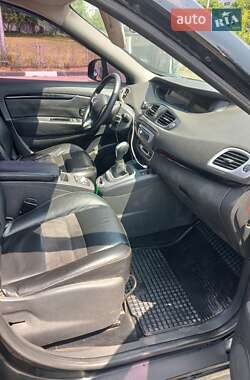 Минивэн Renault Scenic 2012 в 