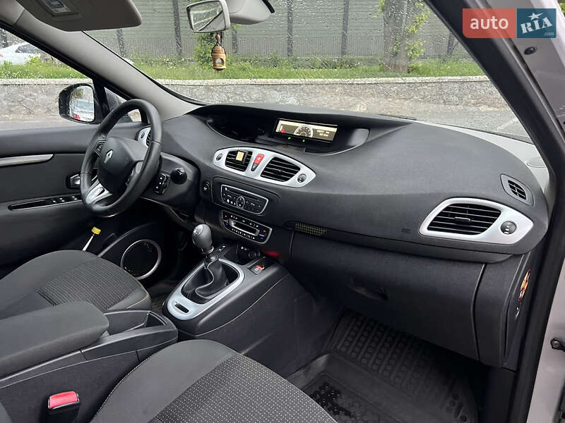 Минивэн Renault Scenic 2010 в Виннице