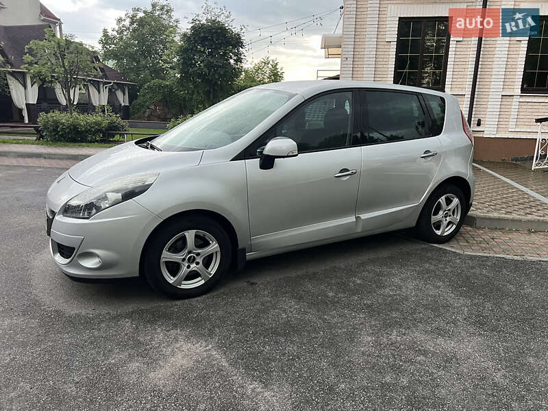 Минивэн Renault Scenic 2010 в Виннице