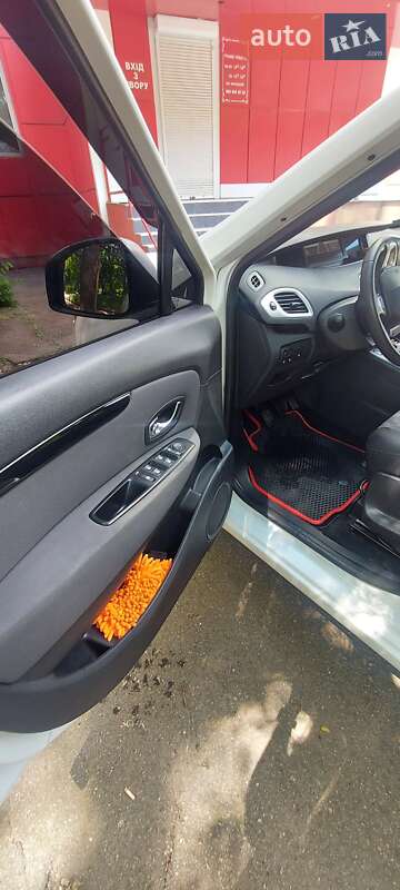 Минивэн Renault Scenic 2012 в Кропивницком