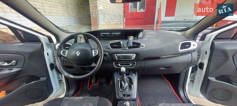 Минивэн Renault Scenic 2012 в Кропивницком