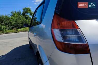 Минивэн Renault Scenic 2006 в 