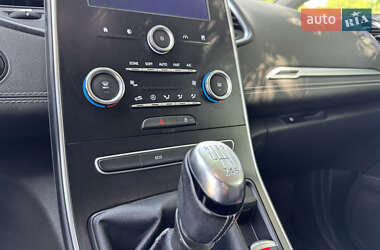Минивэн Renault Scenic 2016 в 