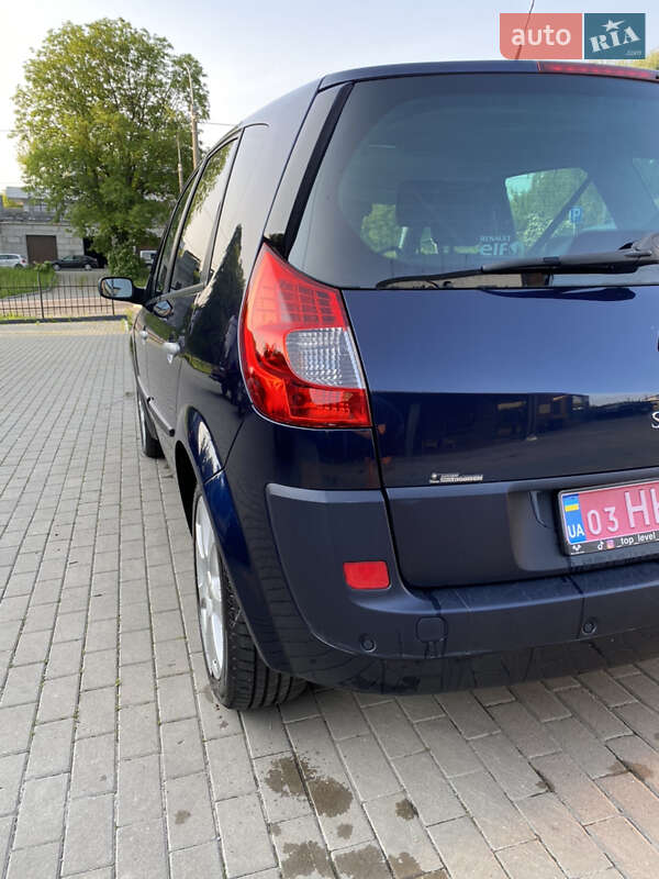 Минивэн Renault Scenic 2009 в Ровно