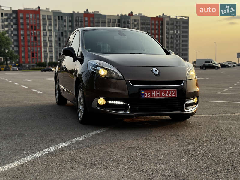 Мінівен Renault Scenic 2013 в Києві
