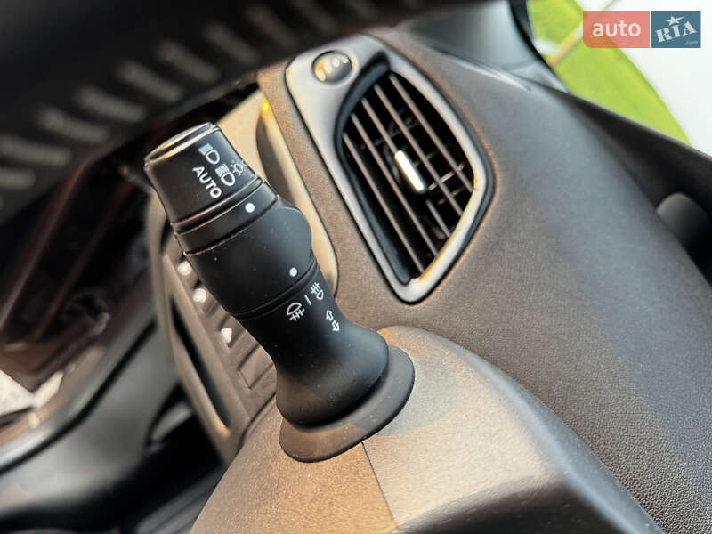 Мінівен Renault Scenic 2013 в Києві