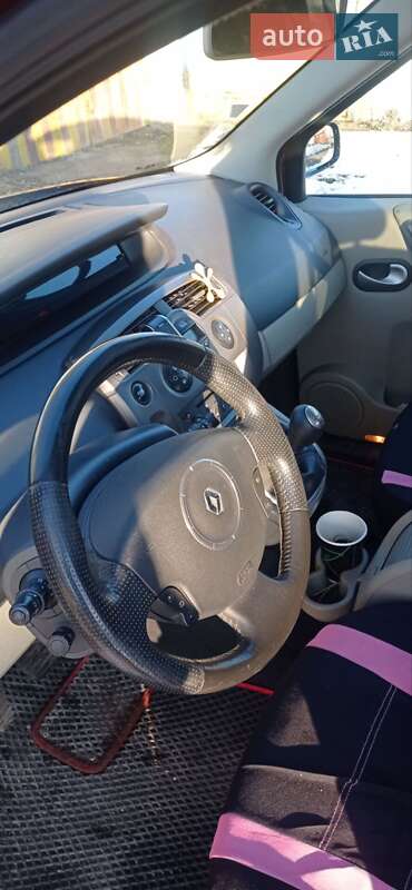 Минивэн Renault Scenic 2008 в Коростене