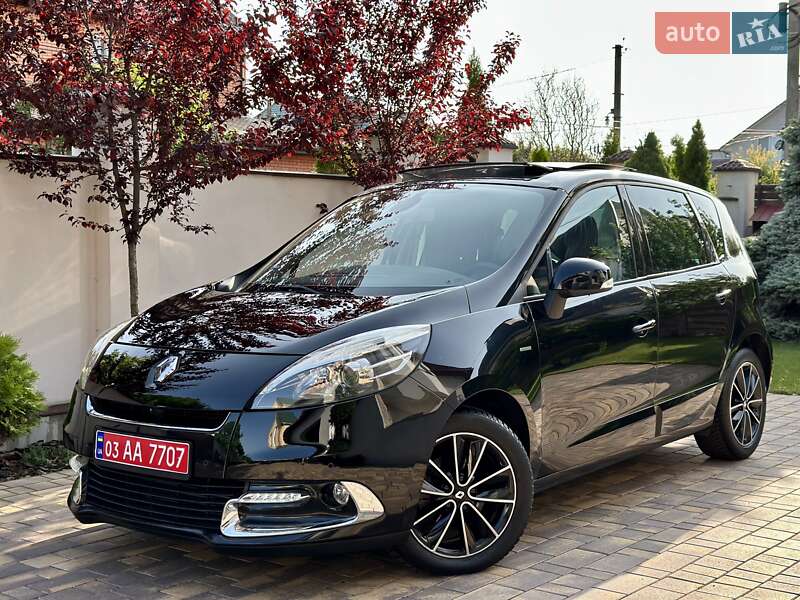 Минивэн Renault Scenic 2012 в 