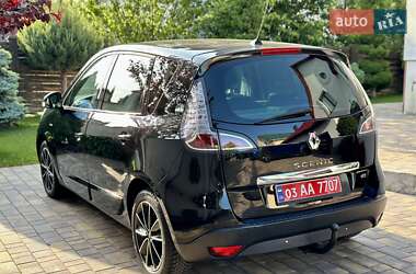 Минивэн Renault Scenic 2012 в 