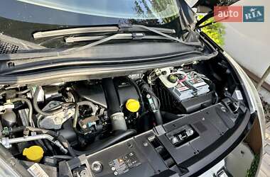 Минивэн Renault Scenic 2012 в 