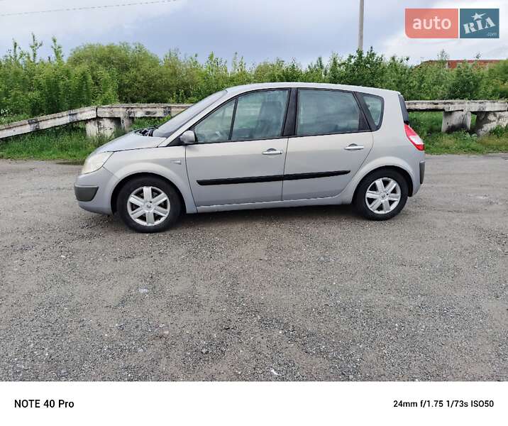 Мінівен Renault Scenic 2004 в Шепетівці