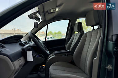 Мінівен Renault Scenic 2004 в 