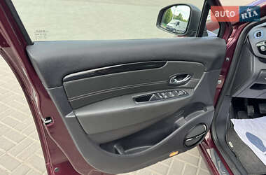 Минивэн Renault Scenic 2013 в 