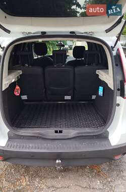Минивэн Renault Scenic 2010 в 