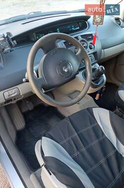 Минивэн Renault Scenic 2005 в 