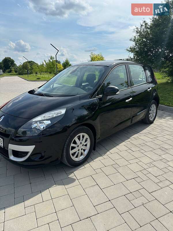Минивэн Renault Scenic 2011 в Здолбунове