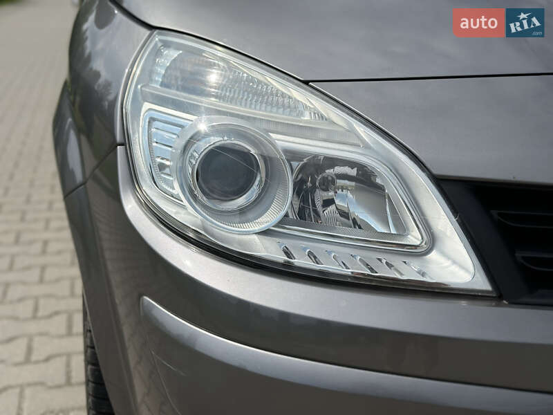 Минивэн Renault Scenic 2008 в Ровно