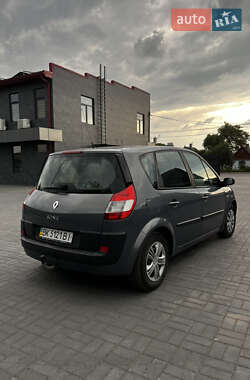 Минивэн Renault Scenic 2006 в 