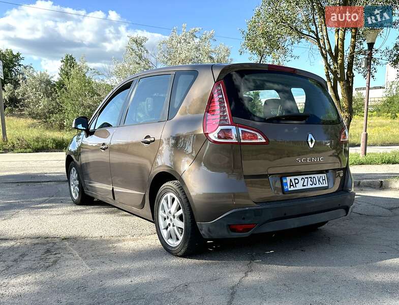 Мінівен Renault Scenic 2010 в Запоріжжі
