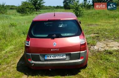 Минивэн Renault Scenic 2003 в 