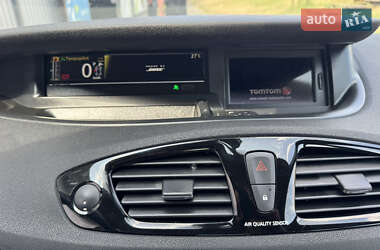 Минивэн Renault Scenic 2012 в 