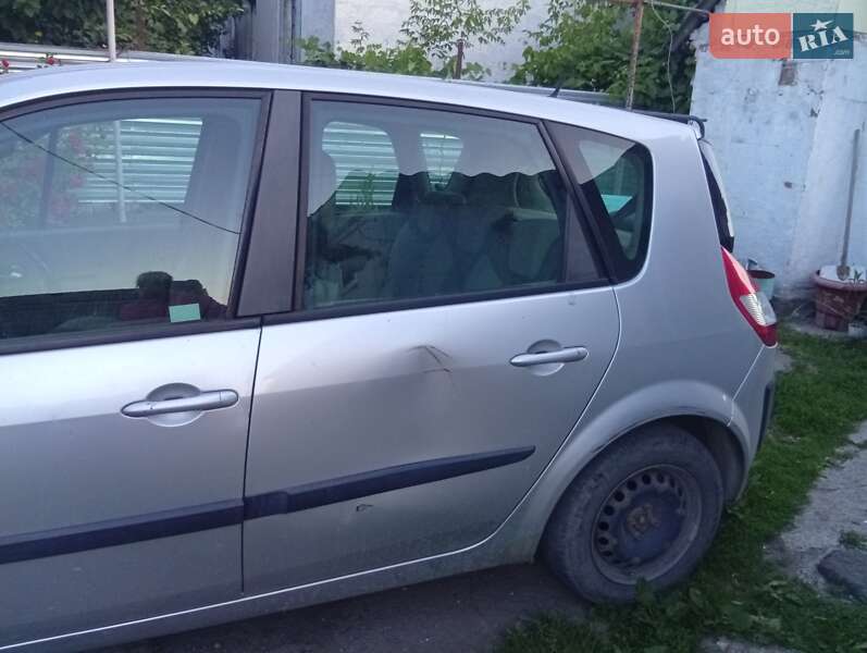 Мінівен Renault Scenic 2005 в Дніпрі